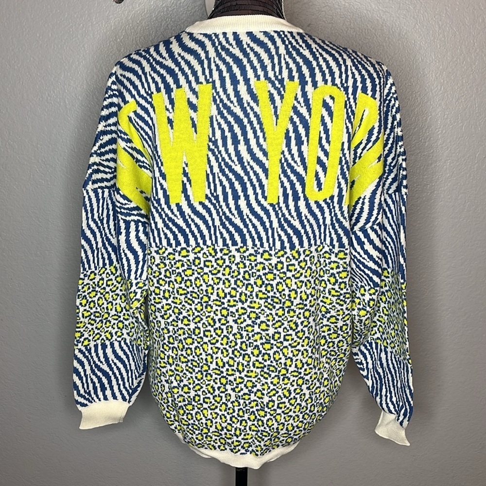 NWT Spirit Jersey Animal Print New York Sweater - Picture 5 of 8